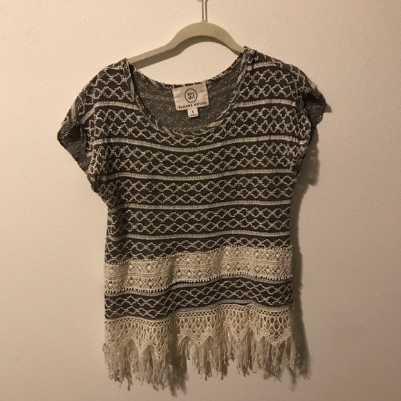 Fringe top - Picture 2 of 3